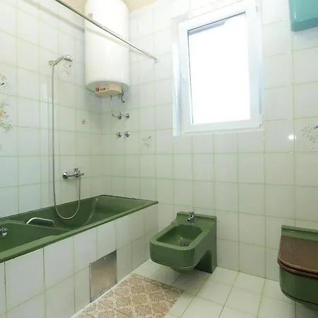 Tigo - 2 Bedrooms, 2 Bathrooms, Terrace And Big Garden Apartment *