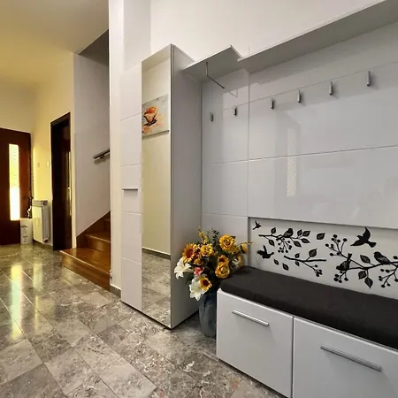 Tigo - 2 Bedrooms, 2 Bathrooms, Terrace And Big Garden